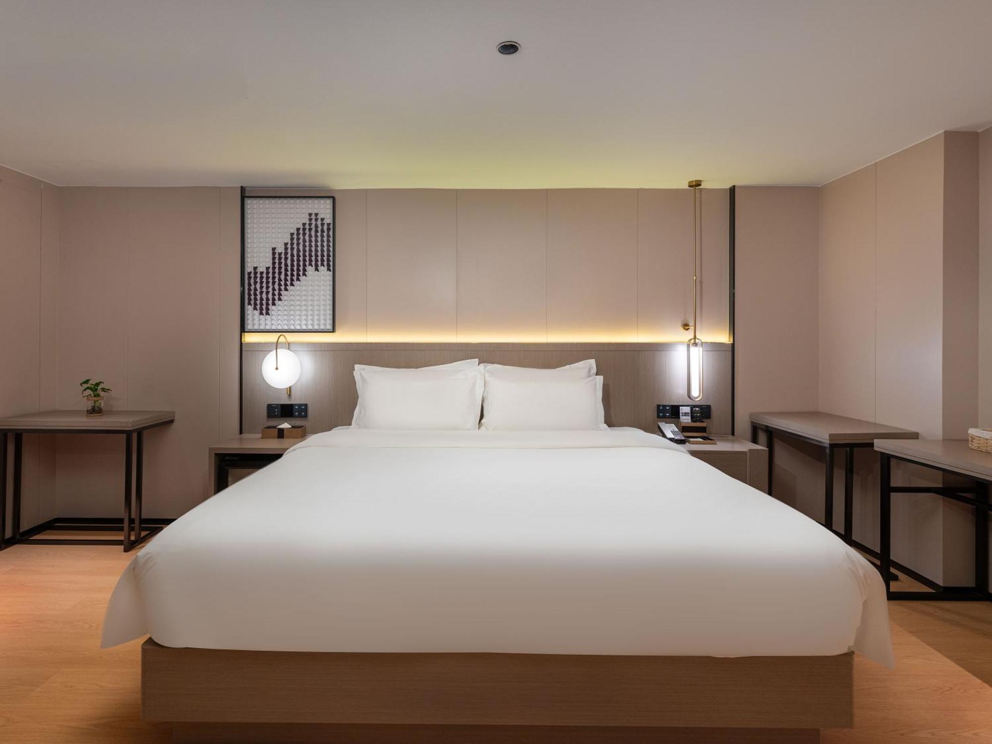 Lavande International Hotel Guangzhou Taikoo Hui Square Shipaiqiao Metro Station Branch - Free Shuttle Bus To Canton Fair Complex During Canton Fair Period & Free Vpn Internet Access Extérieur photo