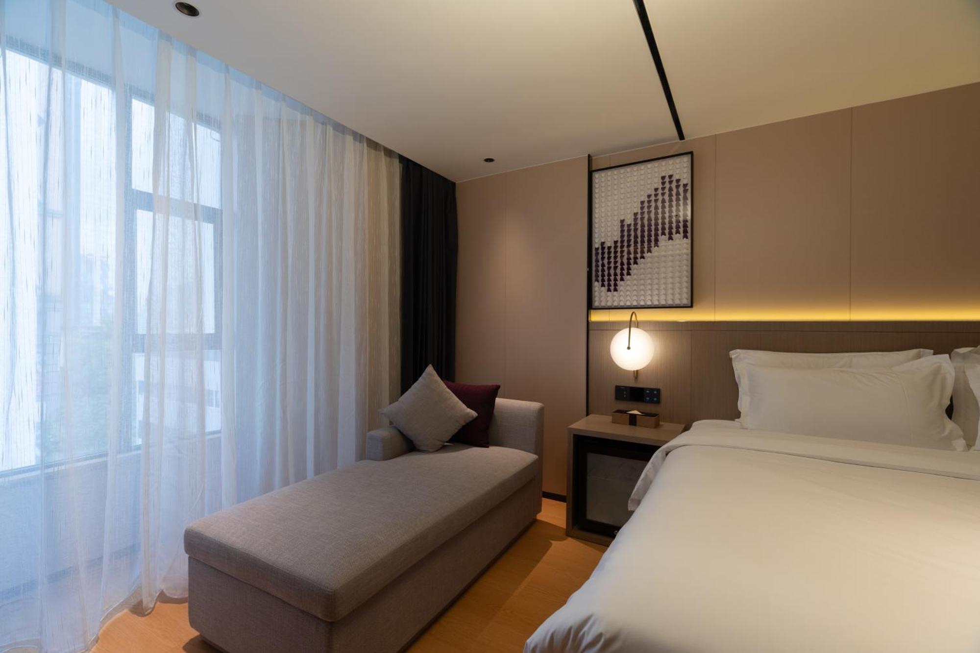 Lavande International Hotel Guangzhou Taikoo Hui Square Shipaiqiao Metro Station Branch - Free Shuttle Bus To Canton Fair Complex During Canton Fair Period & Free Vpn Internet Access Extérieur photo