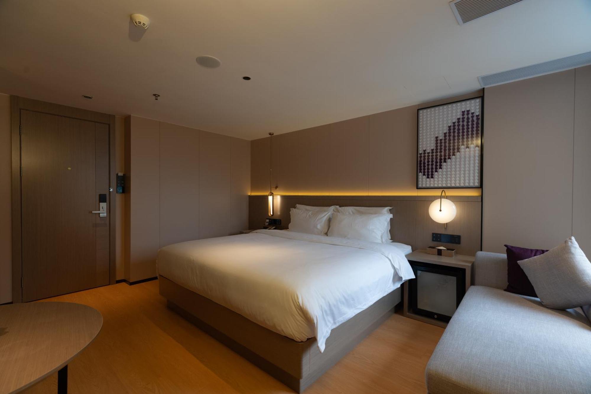 Lavande International Hotel Guangzhou Taikoo Hui Square Shipaiqiao Metro Station Branch - Free Shuttle Bus To Canton Fair Complex During Canton Fair Period & Free Vpn Internet Access Extérieur photo