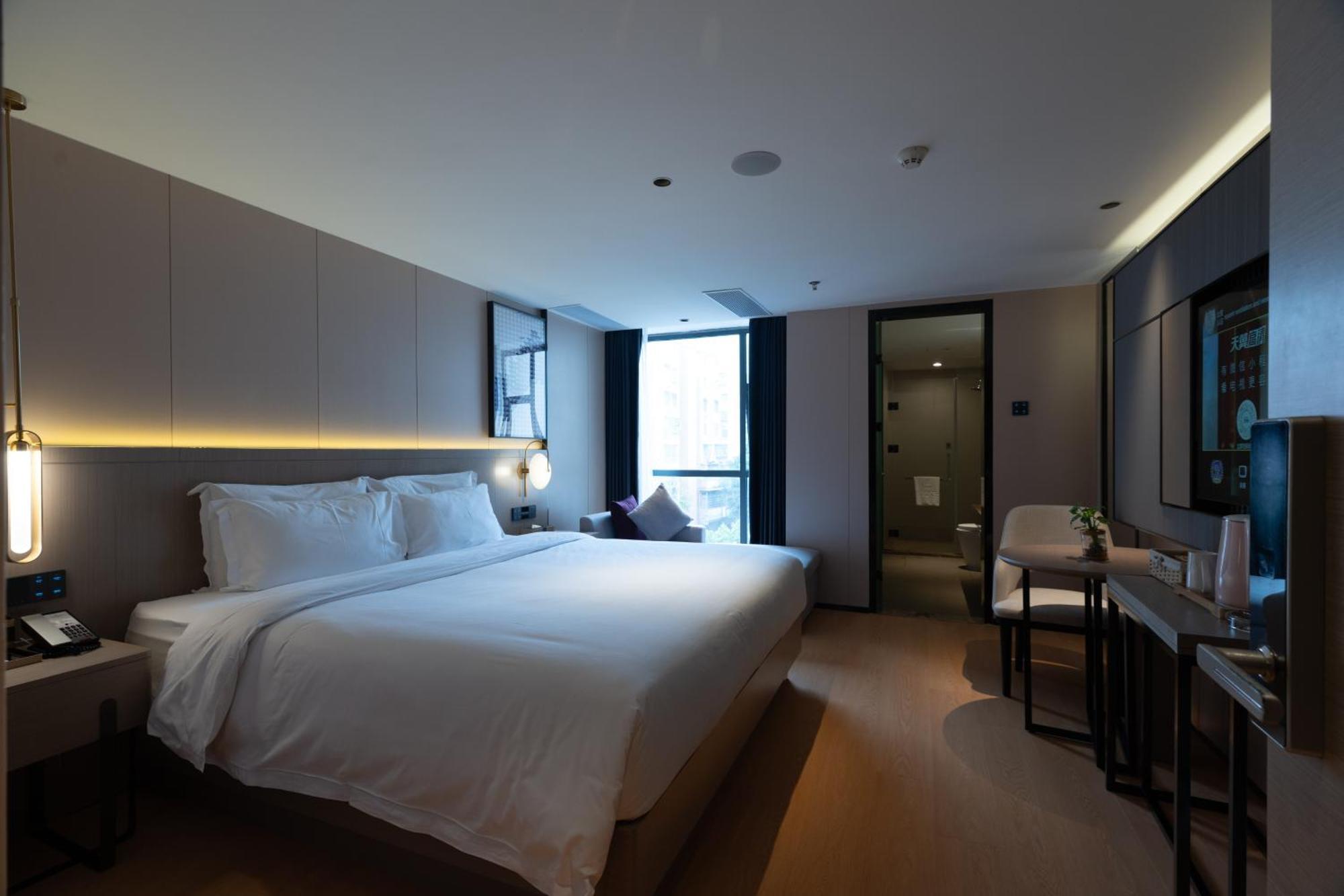 Lavande International Hotel Guangzhou Taikoo Hui Square Shipaiqiao Metro Station Branch - Free Shuttle Bus To Canton Fair Complex During Canton Fair Period & Free Vpn Internet Access Extérieur photo