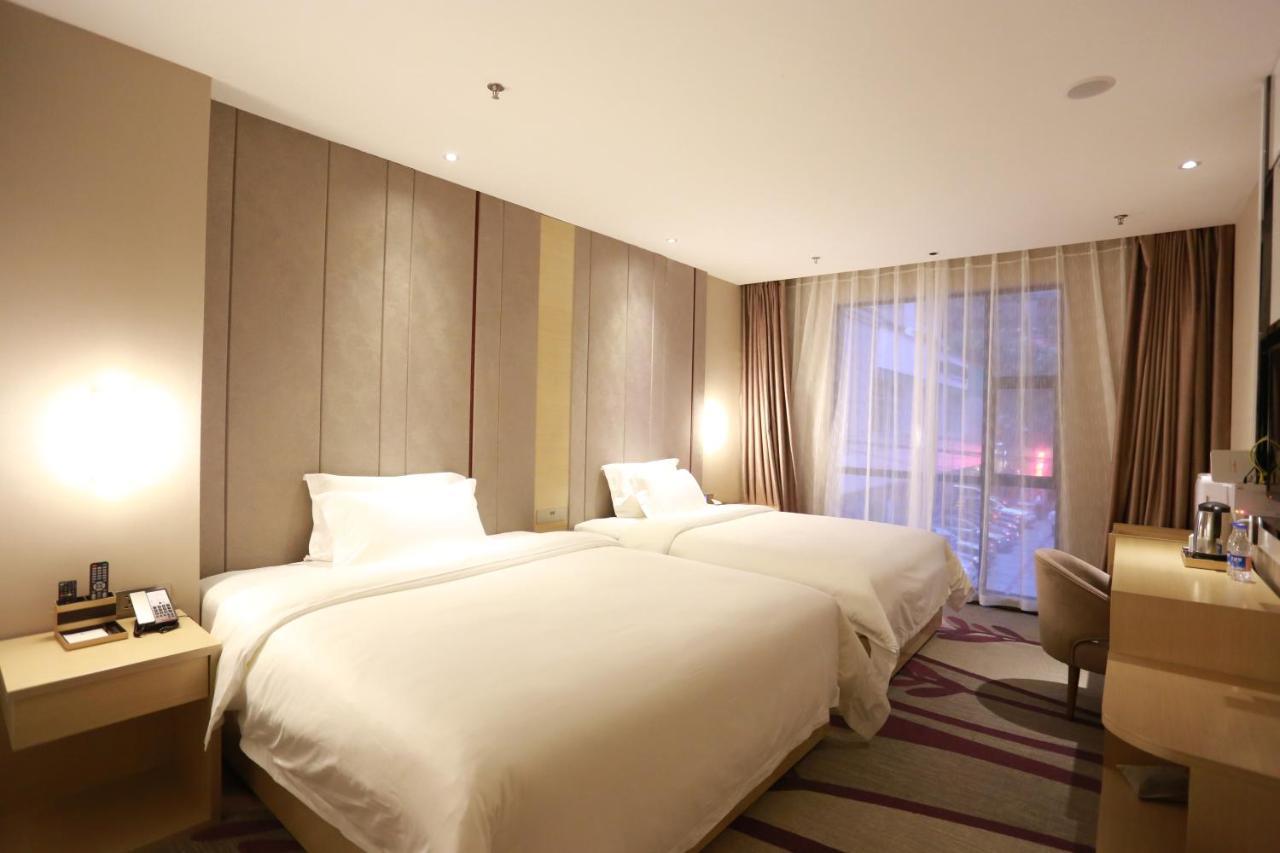 Lavande International Hotel Guangzhou Taikoo Hui Square Shipaiqiao Metro Station Branch - Free Shuttle Bus To Canton Fair Complex During Canton Fair Period & Free Vpn Internet Access Extérieur photo